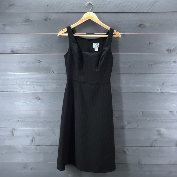 Anthropologie Dresses & Skirts - ANTHROPOLOGIE Tabitha Pin Striped Sheath Dress